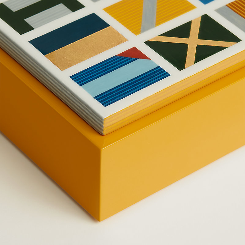 Theoreme Hippique Graphique box, small model - Yellow